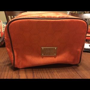 MICHAEL KORS COSMETIC BAG