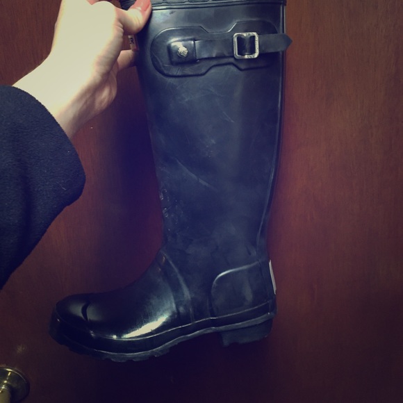 Black gloss hunter boots