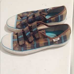 Striped strap on Vans