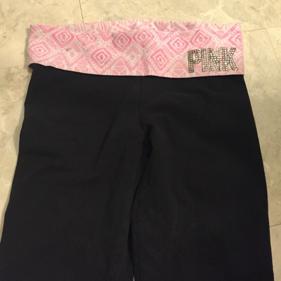 PRICE REDUCTION 🎉🎉🎉 Cropped yoga pants!