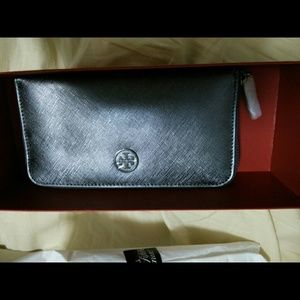 Tory Burch Robinson wallet