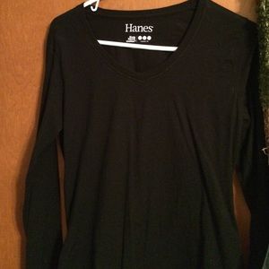Hanes long sleeve shirt