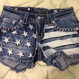 Super cute American flag Miss Me shorts!!