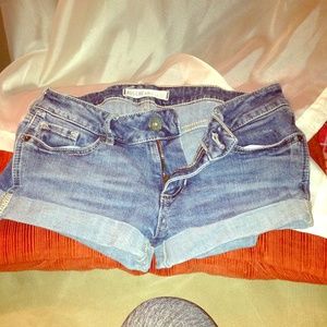 Pacsun bullhead shorts size 0😊