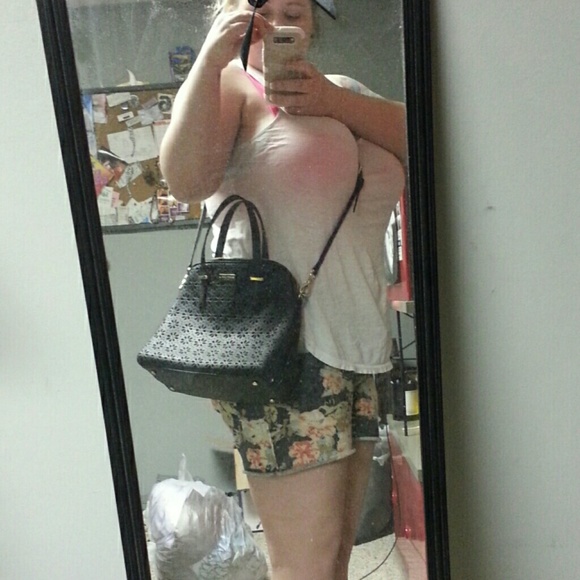 **SOLD**Kate Spade Cedar Street Maise Laser Bag** - Picture 4 of 4