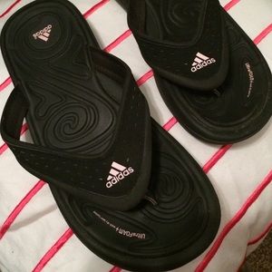 ADIDAS black & light pink flip flops