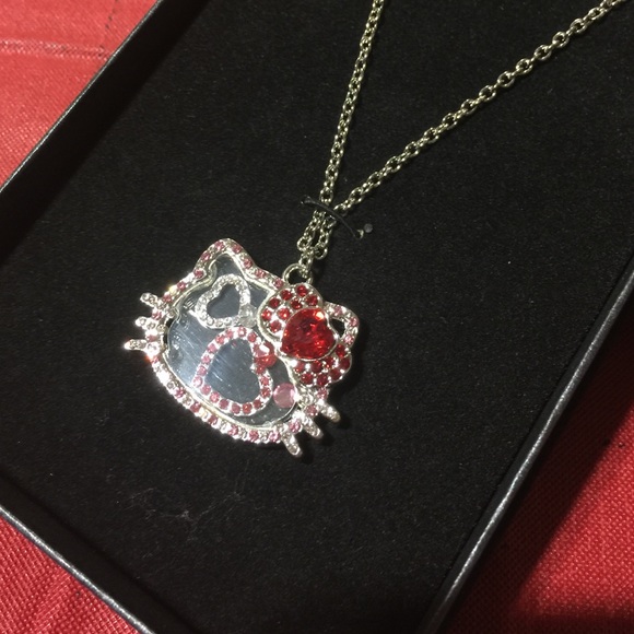 Hello kitty necklace - Picture 2 of 4
