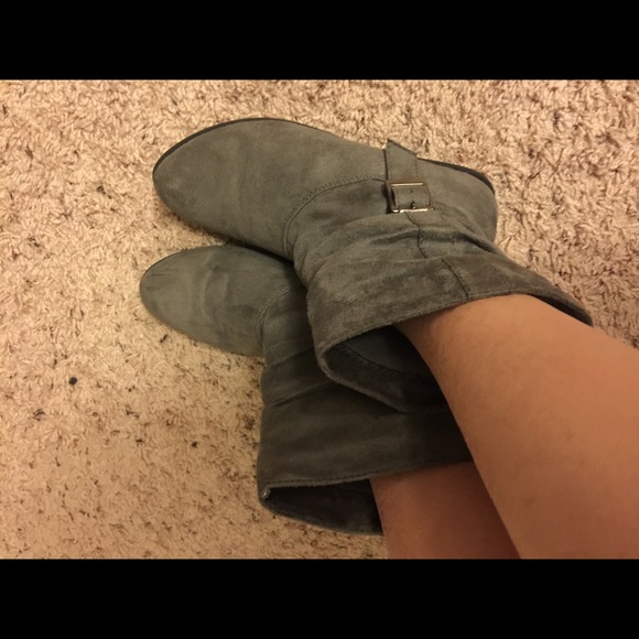 Grey short boots