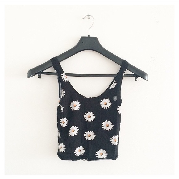 Daisy floral crop tank.