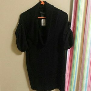 Black drop neck short sleeve