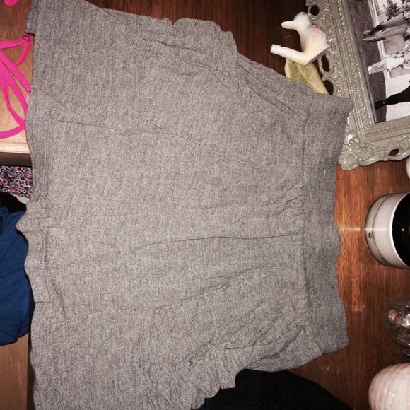 Cute skirt - Picture 2 of 2