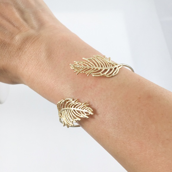 NEW GOLD FEATHER SKINNY CUFF BRACELET