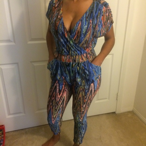Multicolored jump suit