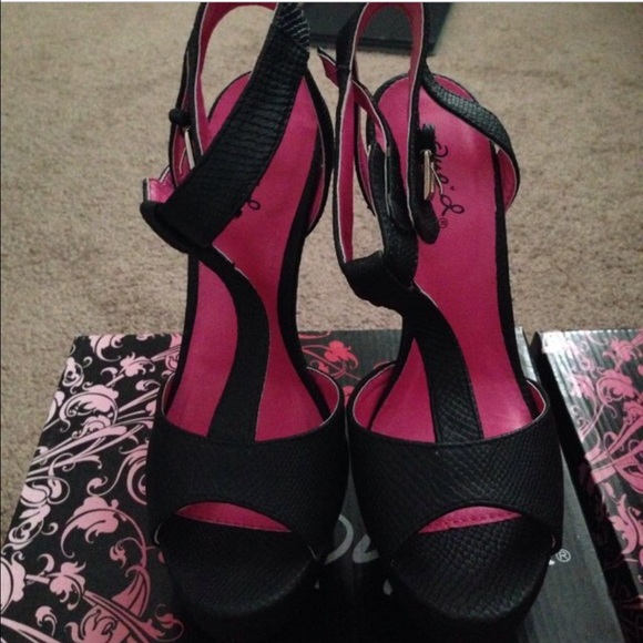 Black snake heels
