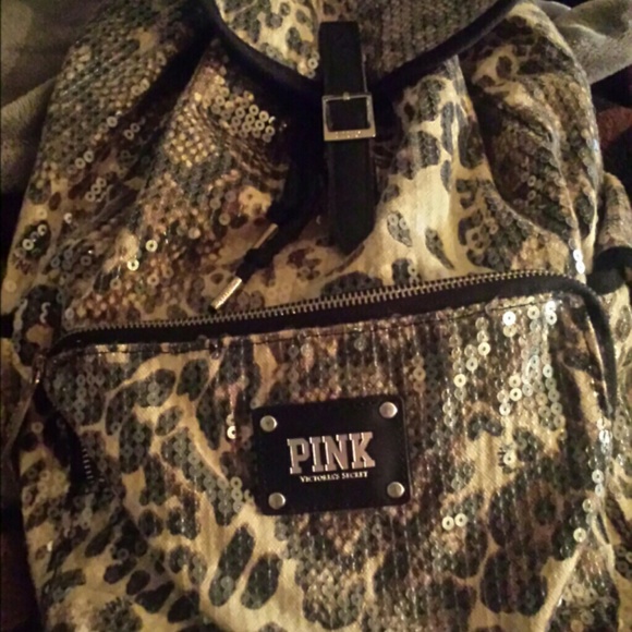 SOLD Sequenced Leopard bookbag - Picture 2 of 2