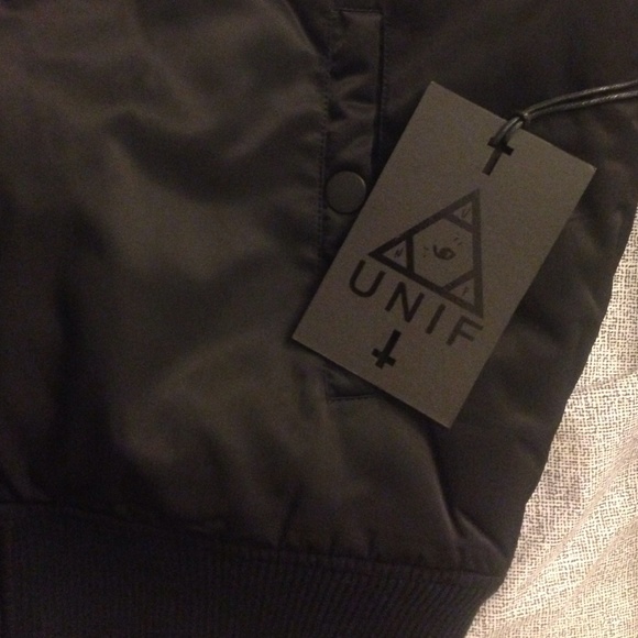 UNIF no duh bomber - Picture 2 of 4