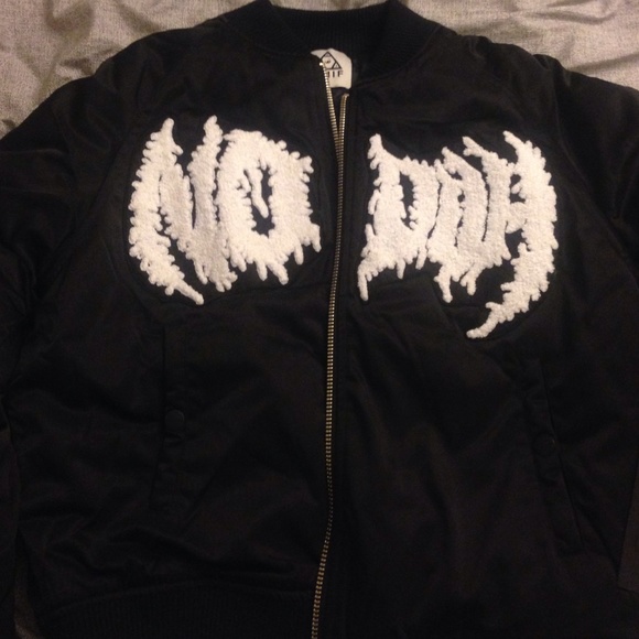 UNIF no duh bomber - Picture 4 of 4