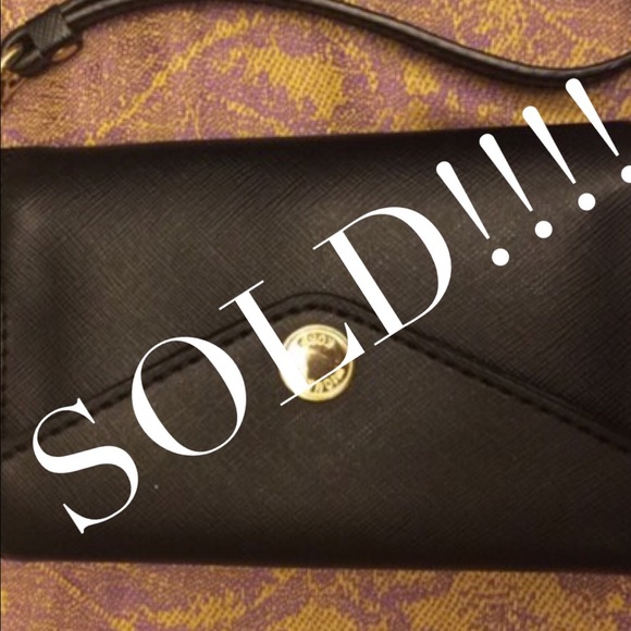Michael Kors wallet with Iphone holder!