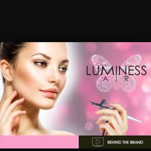 Luminous air airbrushing machine