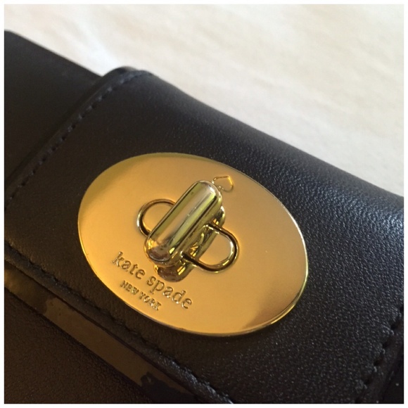 New York Kate Spade Turnlock Stacy Hampton wallet