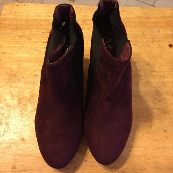 Boots! - Picture 3 of 3