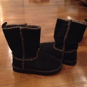 Black and gray American Eagle boots! Size 8