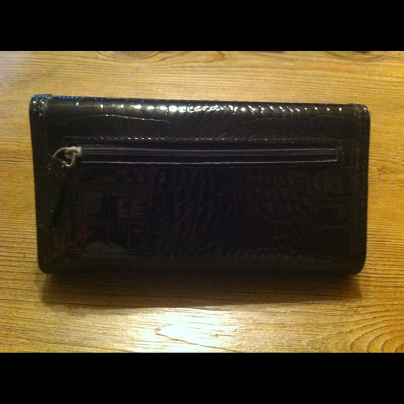 Liz Claiborne Wallet - Picture 2 of 4