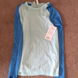 NWT Lululemon Run swiftly