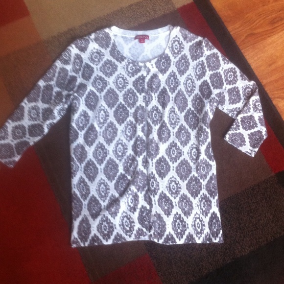 Soft quarter sleeve cotton top