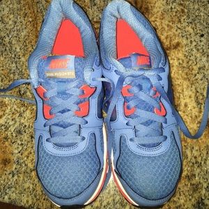 Nike Duel fusion St2 shoes