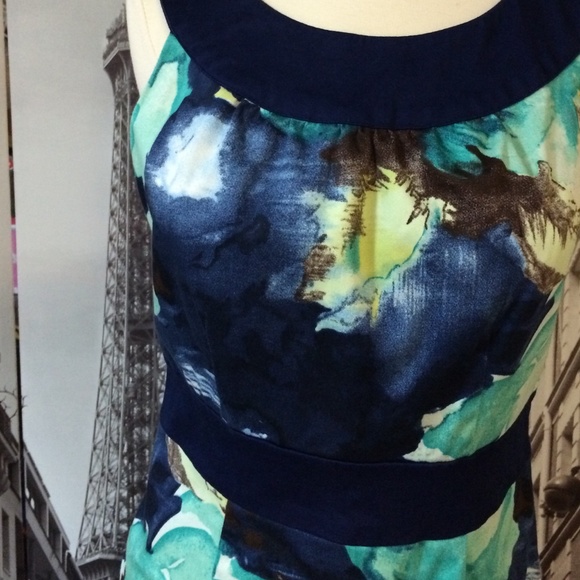 ❌SOLD❌ Navy Floral Dress - Picture 3 of 4