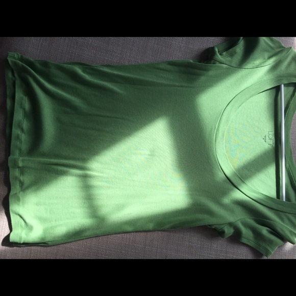 Perfect for at Patrick's day!!!🍀🍀Loft tee green