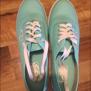 💎BRAND NEW💎 Baby Blue Lo Pro Vans