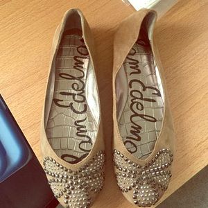 Size 8 Taupe Suede Sam Edelman flats