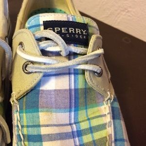 Plaid Sperrys