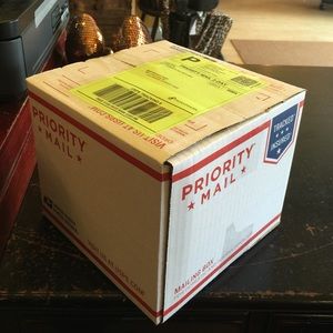 MIU MIU PRADA shipping