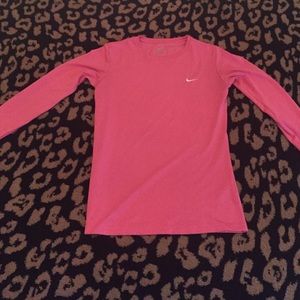 NIKE DRI FIT LONG SLEEVE TEE SIZE SMALL pink