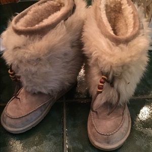 ON HOLD !!! Ugg fur boots