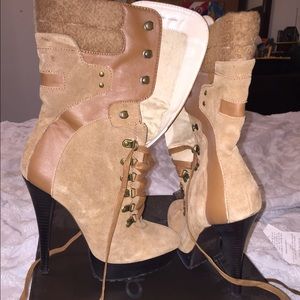 Bebe boots