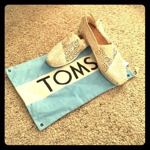 Lace TOMS BRAND NEW!! Size 11