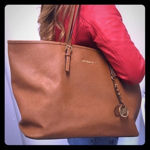 Additional pictures of Michael Kors Bag