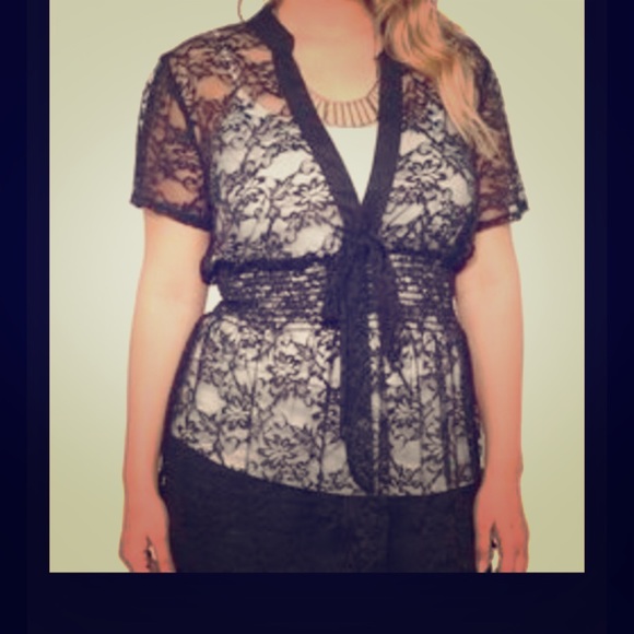 Torrid- lace black top size 3