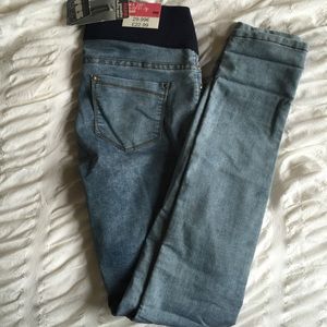 Light wash Maternity jeans