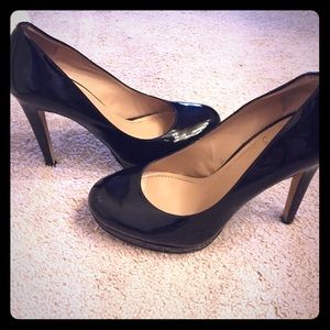 Vince Camuto , size 9, black pumps. 4 inch heel.