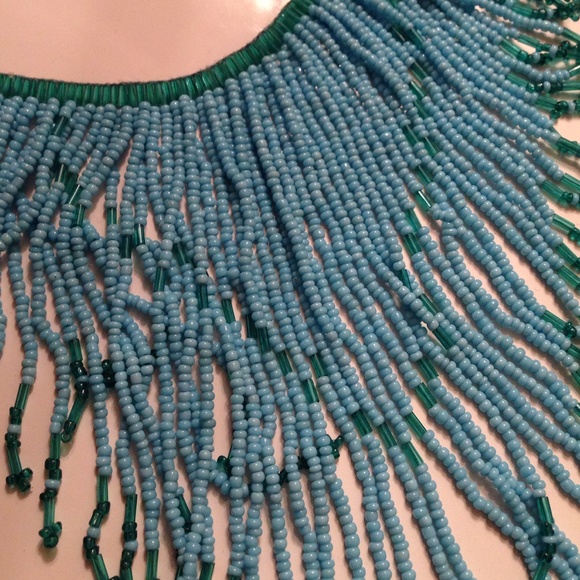 Blue bead statement necklace - Picture 2 of 3