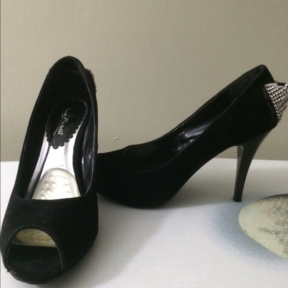 SOLD - Picture 2 of 4