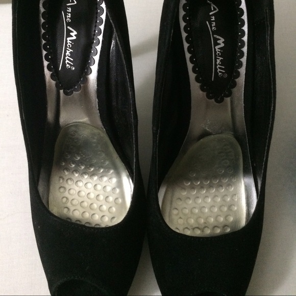 SOLD - Picture 3 of 4