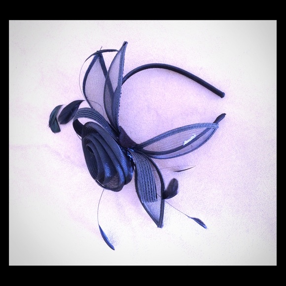 Black headpiece