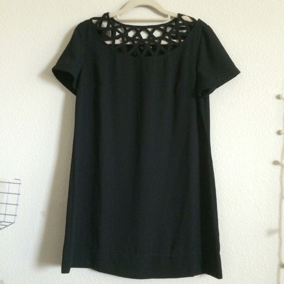 F21 black collar detailed dress