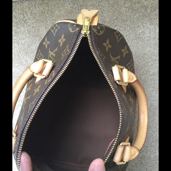 SOLD🏁 - Picture 3 of 4